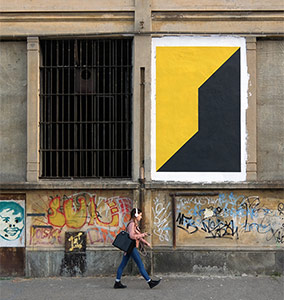 italy torino yellow -ct- minimalism