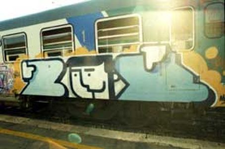  zuek train-italy