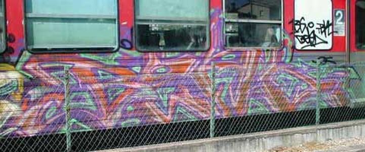  bead train-bordeaux