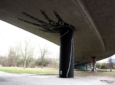  dome bridge hand black spring13 germany