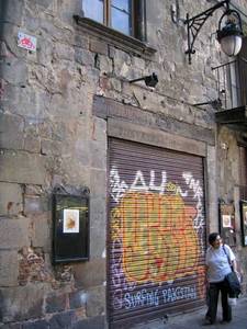 spaceinvader ysee shutters barcelona