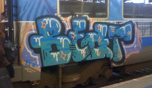  beat blue train-bordeaux