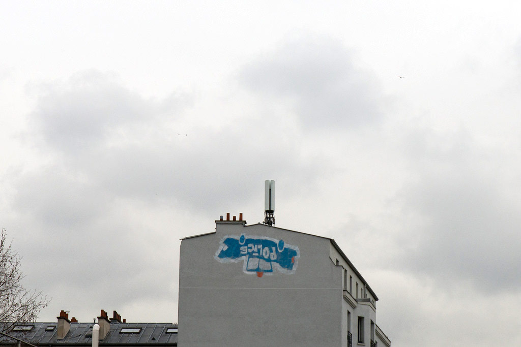 roller paris police rooftop