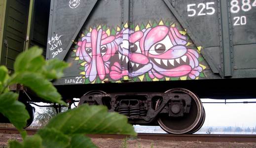  tse47 freight moscow pink russia