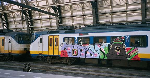  yesyo bear train amsterdam netherlands