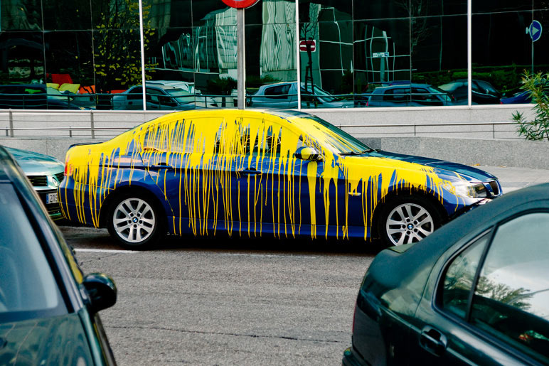  spy car drips yellow spain
