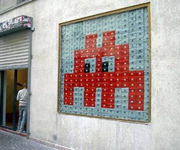  spaceinvader boxshoes paris