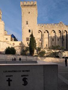  avignon france stencil