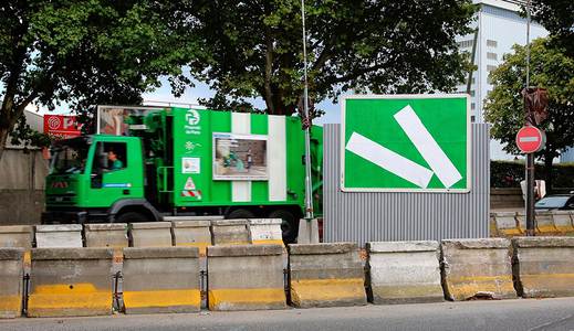 truck paris billboard green ox-
