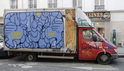 truck paris blue mosa