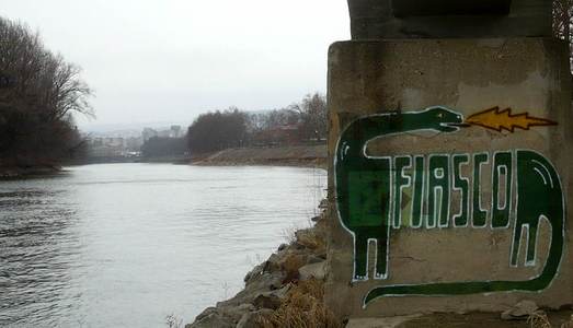  fiasco bridge budapest hungary