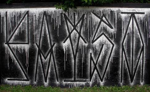 black drips poland typoets paism