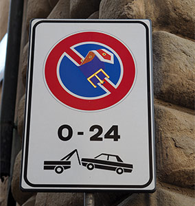 italy firenze roadsign clet-abraham