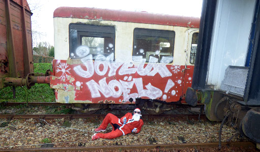 france xmas jolek trashtrain