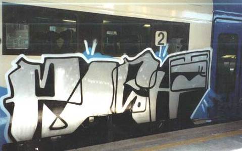  poeh smile train italy