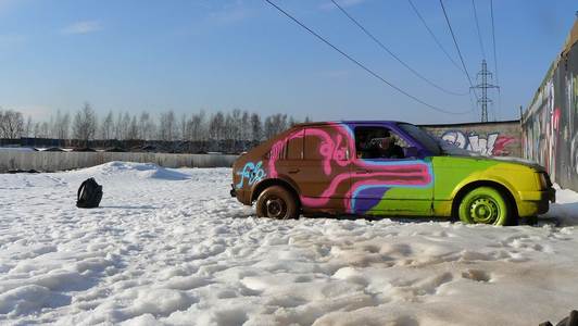  lovis car snow stpetersburg russia