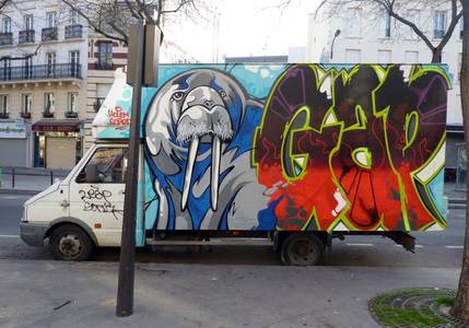  scred holem gap truck paris