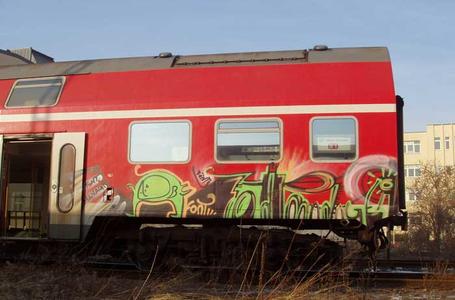  -font- muffl train dresden germany