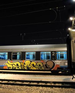  giango wons train yellow italy