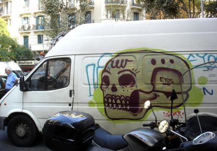  saner truck skull eyos-crew barcelona
