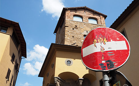 italy firenze roadsign clet-abraham