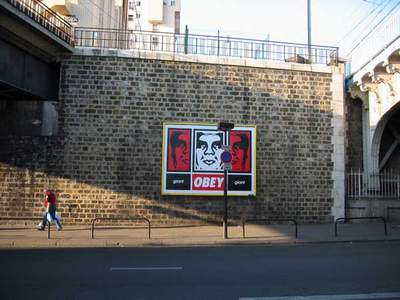  shepard-fairey billboard paris