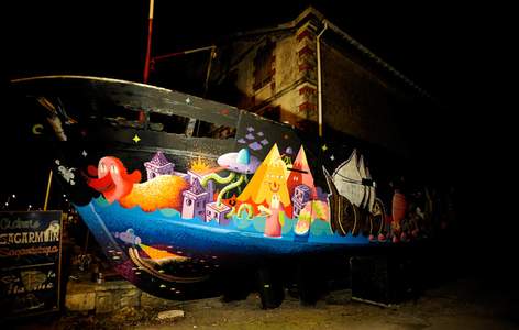  odo jeanspezial boat bayonne night france