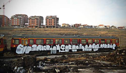  lunar train e2e pristina kosovo winter10 balkans