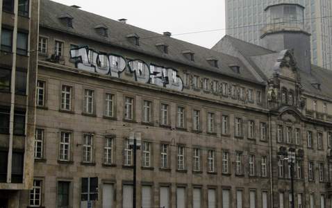  1up dzb frankfurt silver rooftop germany