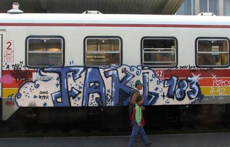  taki183 ioke42 ljubljana train slovenia balkans
