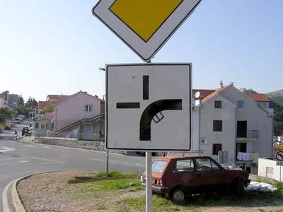  apash roadsign contextual-face croatia balkans