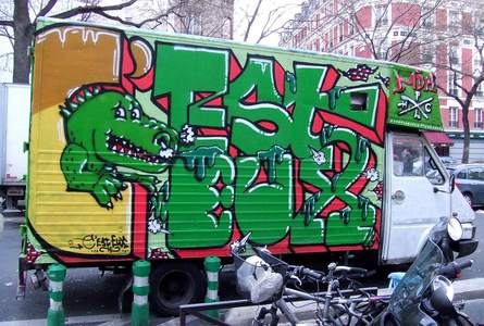  -ce- hda crocodile truck paris