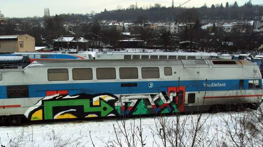  zlo enjoi train prague czech-republic