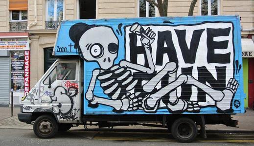  mygalo truck skeleton paris