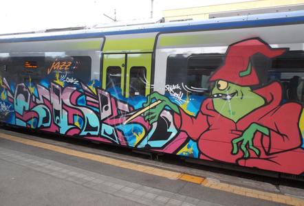 italy train lsd opak