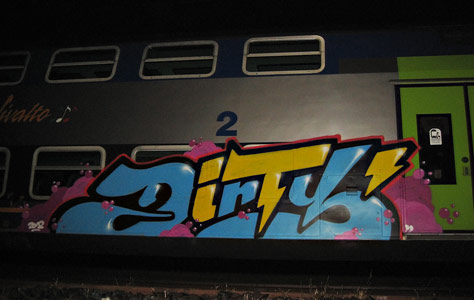 italy train train-italy _dirty_