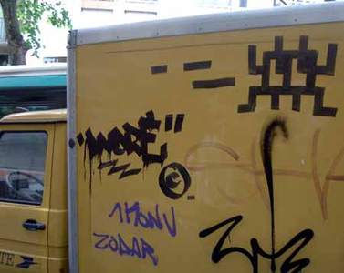  andre spaceinvader truck paris